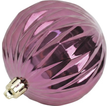 Paarse kerstbal met gefacetteerd oppervlak en goudkleurige ophanging.