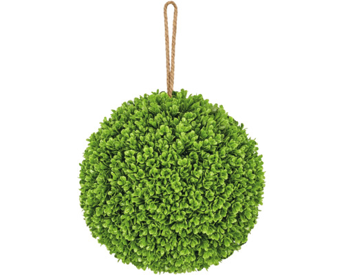 Kunstmatige buxusbol met dichte groene bladeren en een jutekoord om op te hangen.