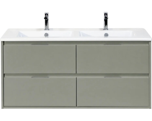 Dubbele wastafel met witte wasbak, twee chromen kranen en grijs ondermeubel met vier laden.