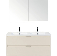 Modern badkamermeubel met dubbele wastafel, twee chromen kranen, een lichte onderkast met twee laden en een spiegelkast.