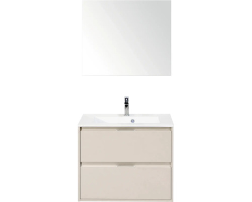 Badkamermeubelset bestaande uit beige wastafelonderkast met twee laden, witte wastafel, kraan en spiegel.