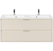 Modern dubbel wastafelmeubel met beige onderkast, twee wastafels, twee verchroomde kranen en twee grote laden.