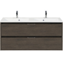 Dubbele wastafel met wit bekken en donkerbruine onderkast in houtlook inclusief twee verchroomde kranen.