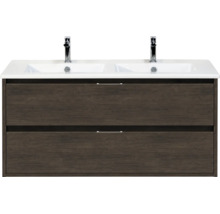 Dubbele wastafel met onderkast in donkere houtlook, twee lades met smalle grepen en twee verchroomde kranen.