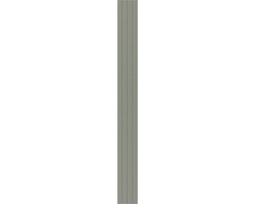 Grijs gevelpaneel met verticale groeven en een gestructureerd oppervlak.