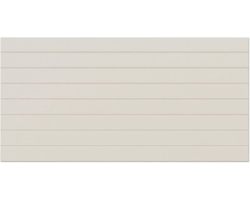Rechthoekige wandtegel in beige met horizontale groeven en een mat oppervlak.