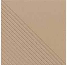 Vierkante beige vloertegel van gres met diagonaal strepenpatroon op de ene helft en een glad oppervlak op de andere helft.