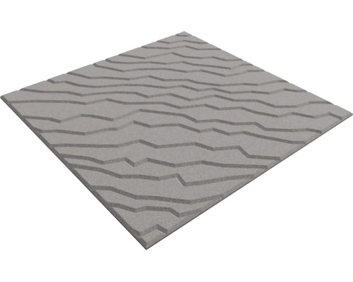 Grijs wandpaneel met driedimensionaal golfpatroon en onregelmatige ribbels.