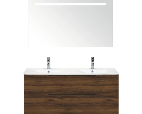 Badkamermeubelset met dubbele wastafel, onderkast in houtoptiek en spiegel met ledverlichting.