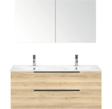 Modern badkamermeubelset bestaande uit een dubbele wastafel, onderkast in houtlook met twee laden en een tweedeurs spiegelkast.