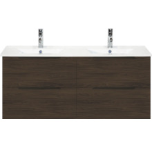 Dubbele wastafel met onderkast in donker houtdecor, vier laden en twee kranen.