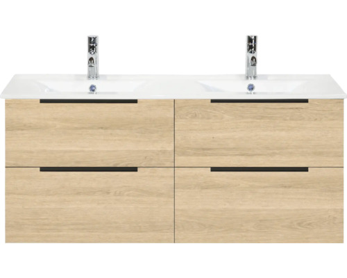 Dubbel wastafelmeubel met witte dubbele wastafel, vier laden in eikenlook en twee verchroomde kranen.