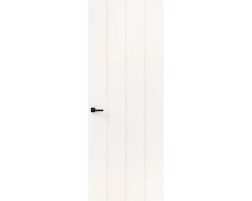 Witte binnendeur met verticale groeven en zwarte deurkruk.