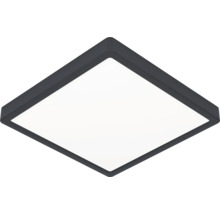 Vierkante LED-plafondlamp met zwart frame en wit lichtoppervlak.
