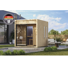 Moderne Karibu tuinsauna van hout met kamerhoge glaselementen en hoogwaardige constructie voor buitengebruik in de tuin.