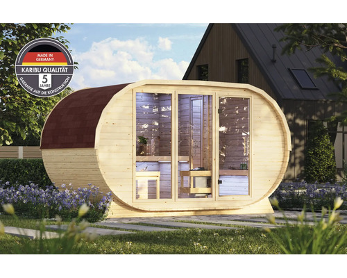 Moderne ovale houten saunaton met glazen pui in de tuin, inclusief Karibu kwaliteits- en fabrieksgarantiezegel.