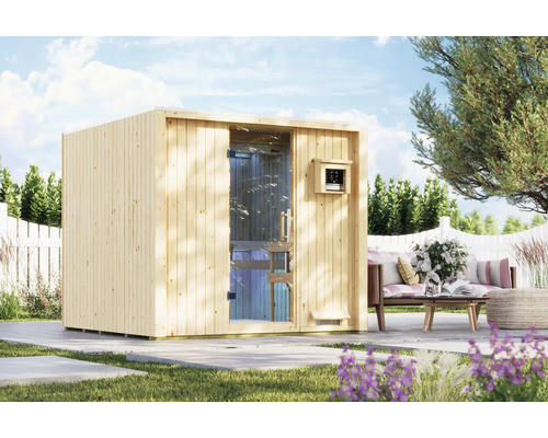 Moderne houten tuinsauna met glazen deur en bediening op een terras in een tuin.