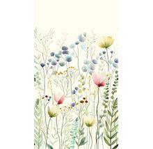 Vliesbehang met aquarel wildbloemenpatroon en bladeren in zachte tinten.