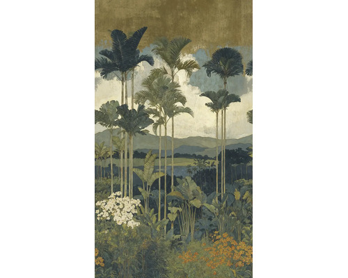 Vlies fotobehang met tropisch jungle-motief, hoge palmbomen, bergen op de achtergrond en exotische planten in schilderstijl.