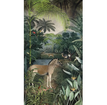 Fotobehang met jungle-motief, dieren zoals zebra en luipaard tussen tropische planten in geïllustreerde stijl.