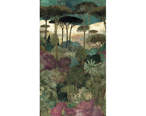 Artistiek vliesbehang met landschapsmotief, parasoldennen, palmen en bloemen met een illustratieve uitstraling.