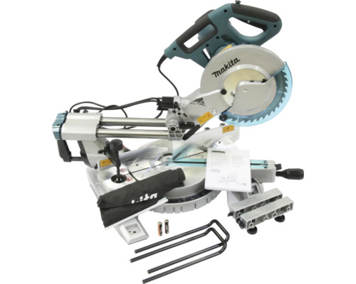 Makita afkort- en verstekzaag met accessoires zoals stofzak, klem en handleiding.