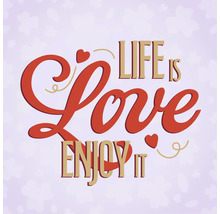 Wanddecoratie met de tekst Life is Love ENJOY IT, versierd met hartjes en krullen.