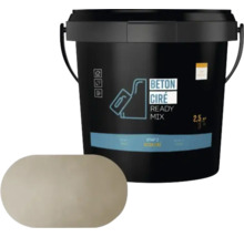Een emmer Beton Cire Ready Mix voor wand- en vloerafwerkingen voor oppervlaktebehandeling.
