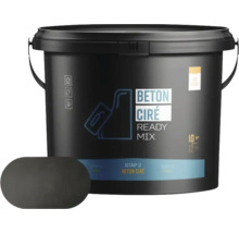 Emmer met Beton Cire Ready Mix voor 10 vierkante meter, 12 kilogram inhoud.