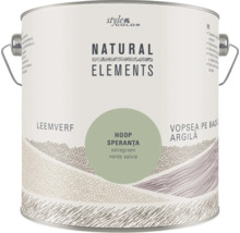 Een blik Style Color Natural Elements leemverf in de kleur saliegroen met handvat.