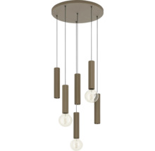 Moderne hanglamp met vijf geribbelde cilindrische metalen kappen en een ronde plafondplaat voor stijlvolle kamerverlichting.