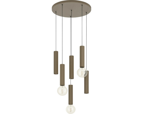 Moderne hanglamp met vijf geribbelde cilindrische metalen kappen en een ronde plafondplaat voor stijlvolle kamerverlichting.