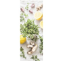 Arrangement van tijm, knoflook, citroen en gember.