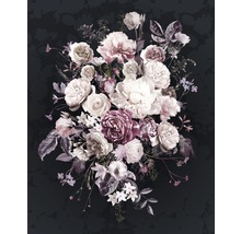 Bloemstuk met rozen en pioenen