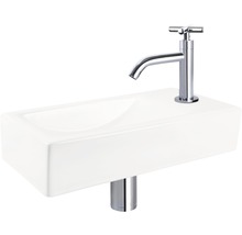 Keramische wastafel met kraan voor de badkamer.