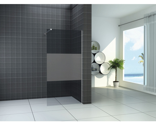 Badkamer met inloopdouche en glazen wand