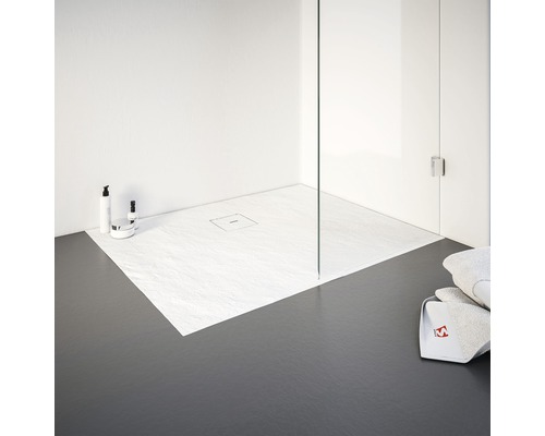 Inloopdouche met douchebak en glazen douchewand