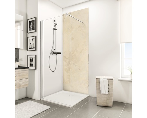 Badkamer met douchecabine, douchearmatuur en wasmand