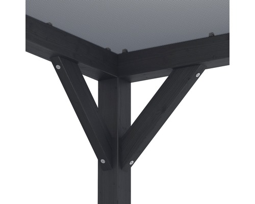 Detail van een donkere houten pergola met ondersteunende structuur