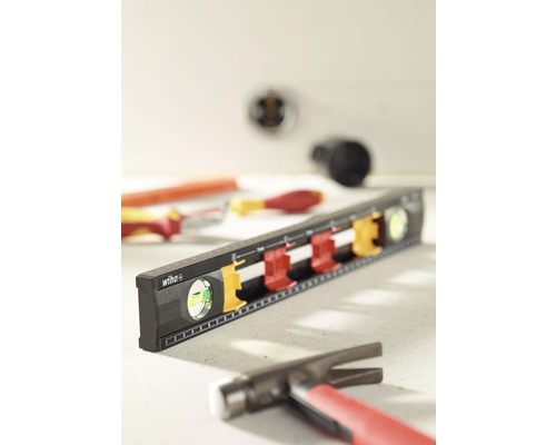 Wiha waterpas met schroevendraaiers en hamer