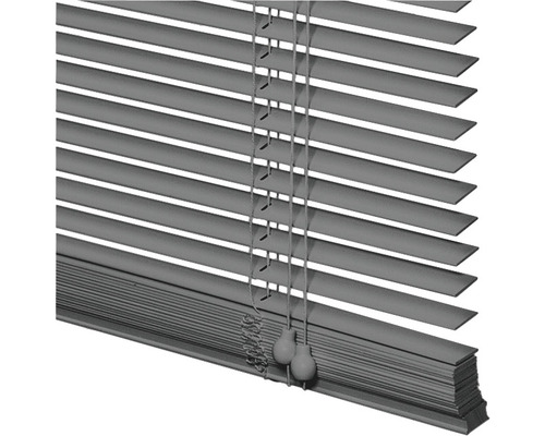 Grijze jaloezie met trekkoorden