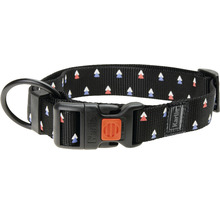 Zwarte hondenhalsband met patroon en Karlie logo