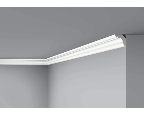 DECOFLAIR Sierlijst plafond XPS D21 3x3x200 cm 2 stuks Kameraanzicht van een kamer met een witte sierlijst aan het plafond