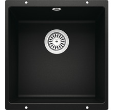 Spoelbak van graniet met afvoerslang