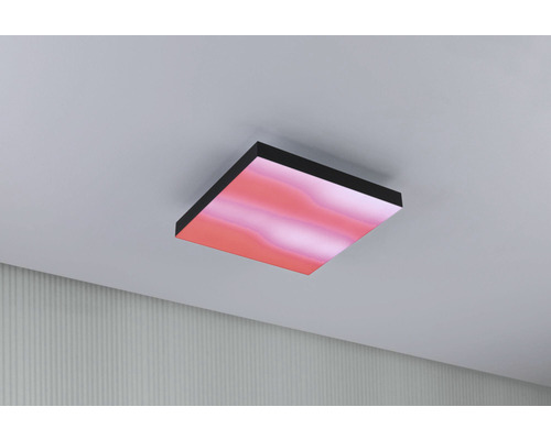 Vierkante plafondlamp met kleurrijk patroon