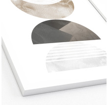 Decoratieve wanddecoratie met geometrische vormen in witte lijst