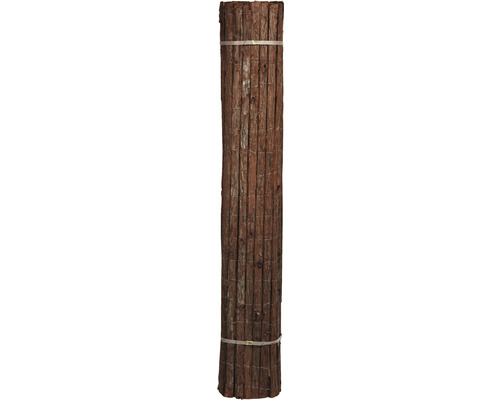 Houten rolomheining voor tuinontwerp