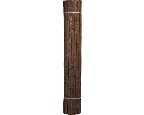 Houten privacyscherm, opgerold en gebundeld