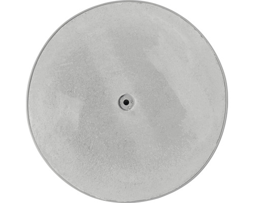 Ronde betonnen terrasplaat met gat