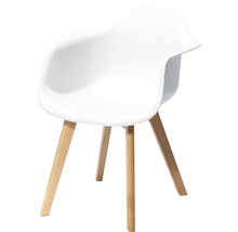 Witte stoel met armleuning en houten poten